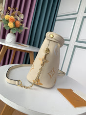 MARSHMALLOW HOBO CREAM SAFFRON GRAINED COWHIDE LEATHER