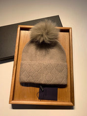 BEANIE HAT IN CAMEL BROWN WOOL AND RABBIT FUR 361437
