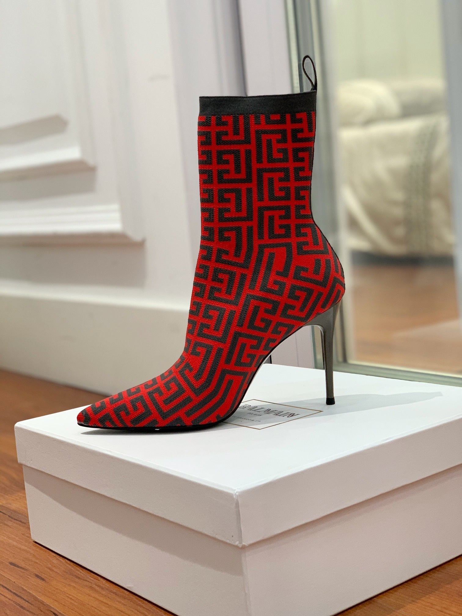 BALMAIN 26S BOOTS 105 MM IN BLACK AND RED FLYKNIT STYLE 11