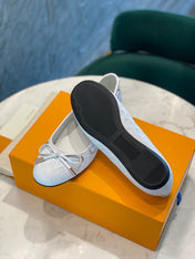 LV WOMEN'S BALLET FLAT IN WHITE EMBOSSED CALFSKIN WITH BOW