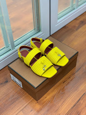 LP RAFFIA CHARMS STRAP FLATS SANDAL LEMON CALFSKIN