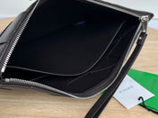 LARGE CASSETTE POUCH 35 IN BLACK CALFSKIN