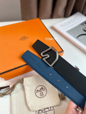 BOUCLE BELT BUCKLE & REVERSIBLE NAVY BLUE AND BLACK AND WHITE LEATHER STRAP 38MM SILVER HARDWARE