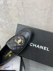 CHANEL 26S LOAFERS IN BLACK QUILTED CALFSKIN WITH CC LOGO