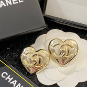 CHANEL 26S DOUBLE C LOGO HEART SHAPE METAL STUD EARRINGS IN GOLD METAL 633339