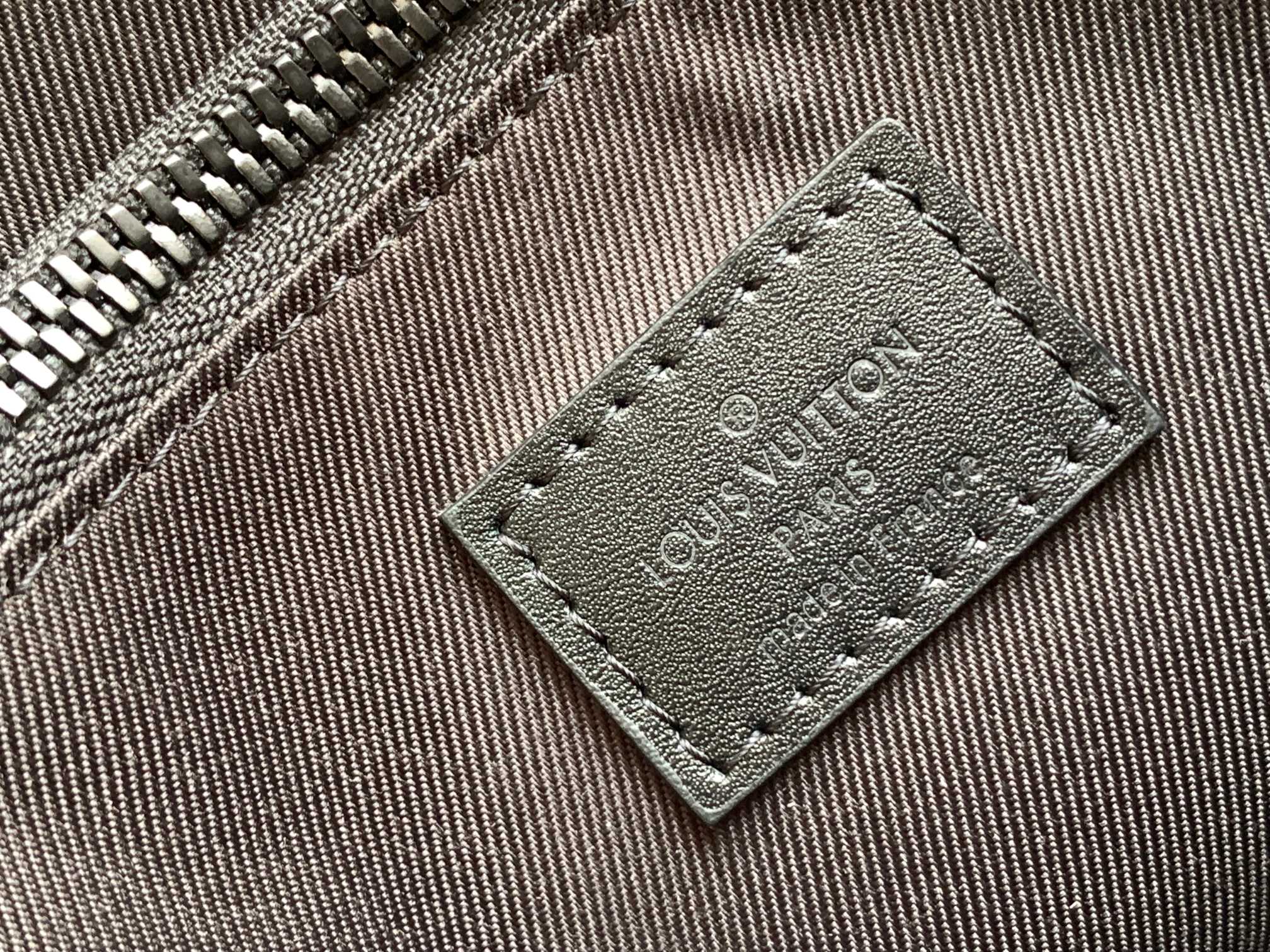 LV 25S S LOCK MESSENGER BAG 21 IN BLACK AND BROWN MONOGRAM MACASSAR CALFSKIN