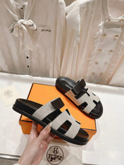 CHYPRE SANDAL BLACK LAMBSKIN AND SILVER DENIM