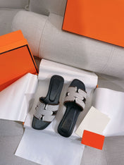 0RAN SANDAL BLACK CANVAS