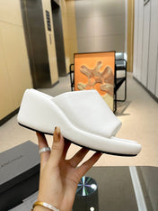 WEDGE SANDALS IN WHITE SOFT LAMBSKIN