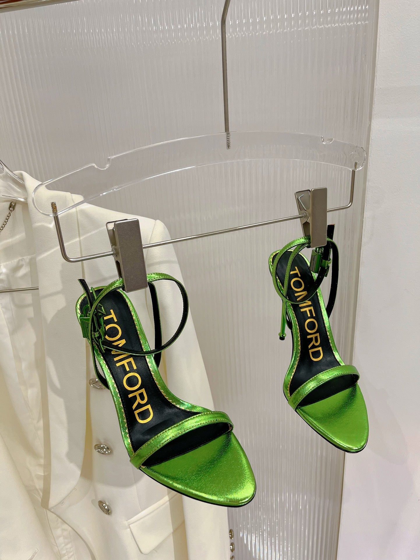 PADLOCK HIGH HEEL 10 CM SANDAL IN LIME GREEN SHEEPSKIN