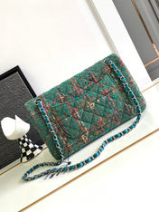 CC MEDIUM 25 CLASSIC BAG IN GREEN FOREST WOOL TWEED