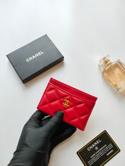 CC CARD HOLDER 11.2 RED CALFSKIN GOLD ICON