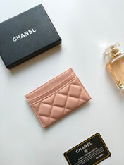 CC CARD HOLDER 11.2 PALE PINK CALFSKIN GOLD ICON