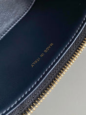 SIGNATURE VANITY 16 IN BLUE OBLIQUE JACQUARD