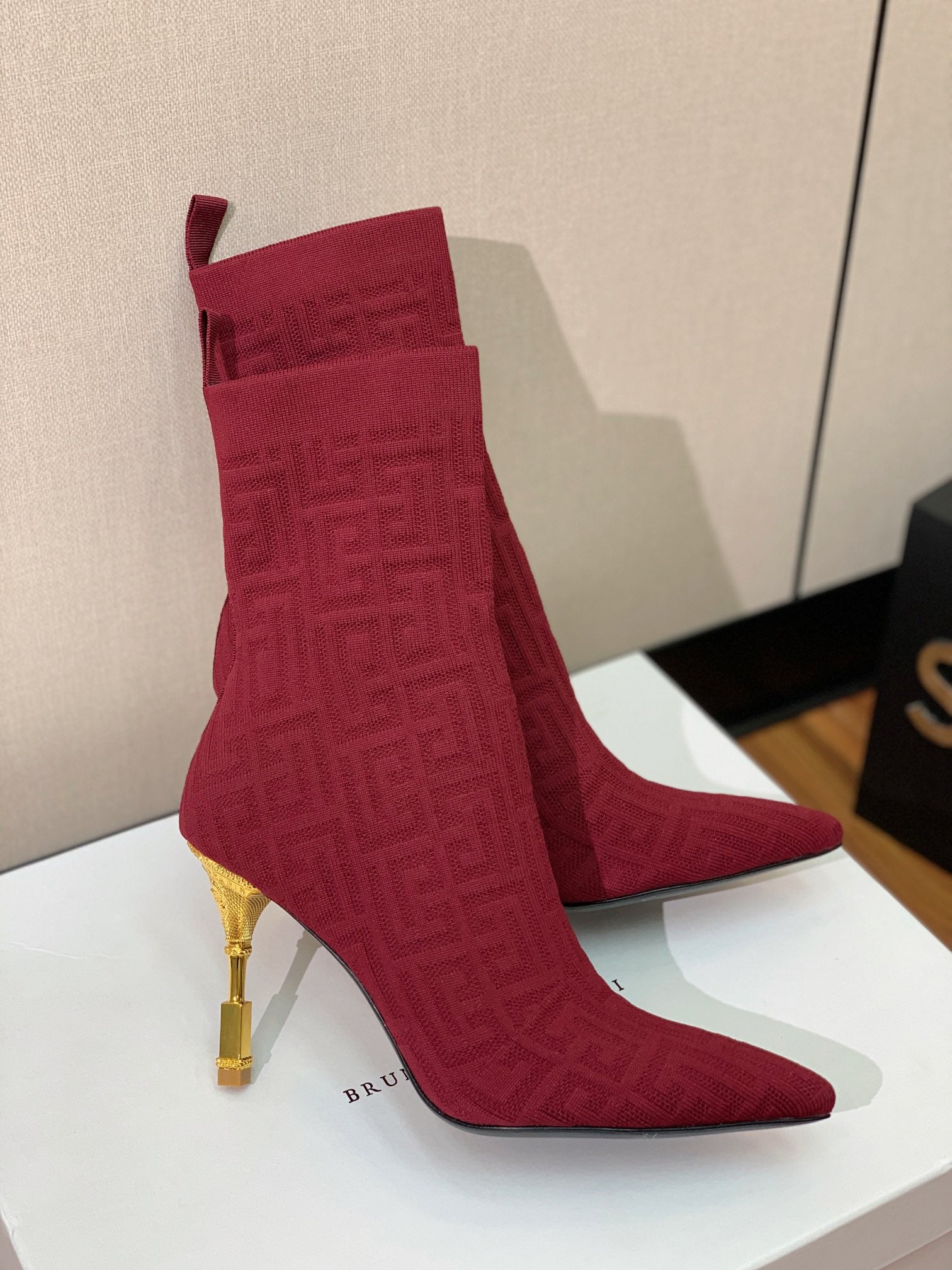 BALMAIN 26S BOOTS 95 MM IN RED FLYKNIT STYLE 8