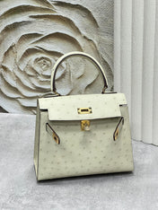 KELLY BAG 20 IN WHITE CREAM OSTRICH LEATHER WITH GOLD HARDWARE