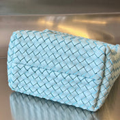 CABAT BUCKET 35 IN BLUE SKY LAMBSKIN