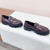 MARGARET LOAFER WITH TRIOMPHE CHAIN IN POLISHED BULL DEEP BROWN