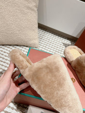 LP NATURAL WINTERCOZY WOOL ALMOND SLIPPERS