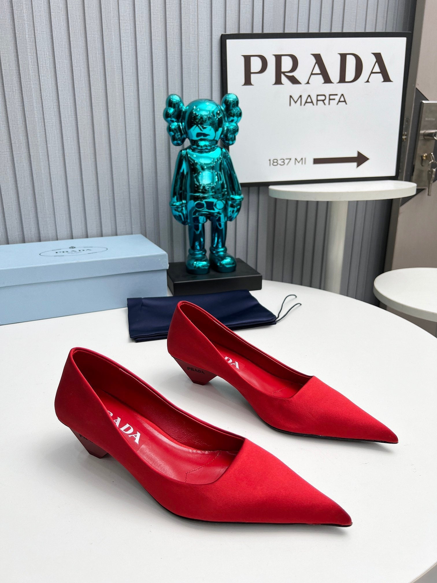 PRADA 26S POINTED TOE PUMPS 40MM IN RED SATIN