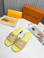 LV 26S CAPRI HIGH-HEELED MULES IN LIGHT YELLOW CALFSKIN AND BEIGE RAFFIA