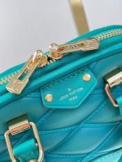 NANO ALMA 18 IN TURQUOISE QUILTED LAMBSKIN GOLD HARDWARE