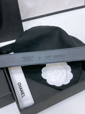 CC BELT 30 MM IN BLACK CALFSKIN PEARL LOGO WITH GOLD HARDWARE