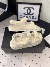 CC DAD SANDAL WHITE LAMB FUR