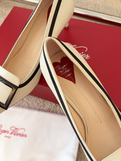 VIV’ CANARD PUMPS IN OFF WHITE SHINY CALFSKIN
