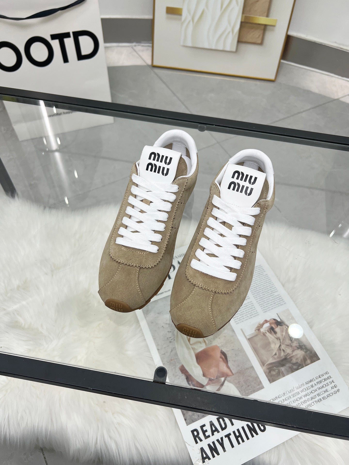MIUMIU 26S SNEAKERS IN LIGHT BROWN SUEDE
