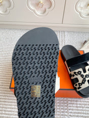 HM 26S CHYPRE SANDALS IN WHITE MIX BLACK SUEDE WITH EMBROIDERED PATTERN STRAP