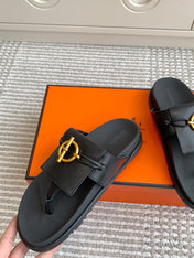 HM 26S JOYCE SANDAL IN BLACK CALFSKIN