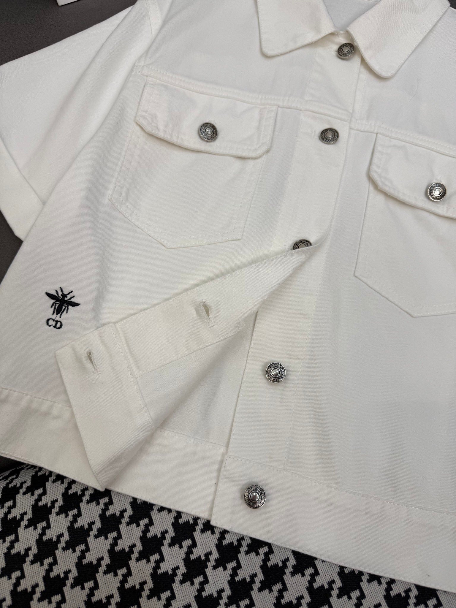 DIOR WHITE SHORT-SLEEVE DENIM JACKET