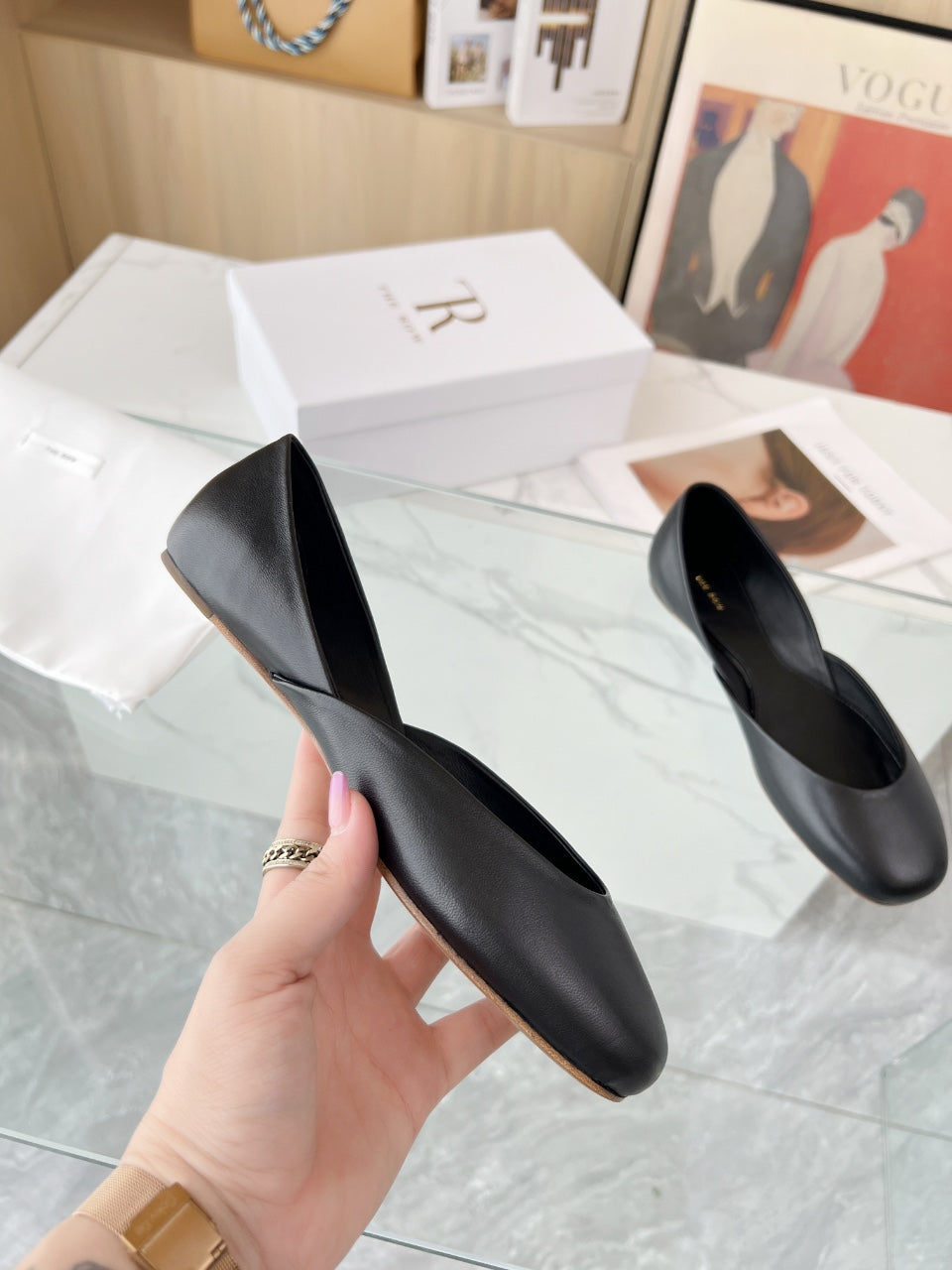 THE ROW 26S ROUND TOE BALLET FLATS IN BLACK CALFSKIN