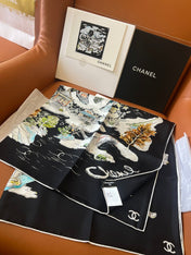 CHANEL 25S SCARF 90 IN SILK 715642