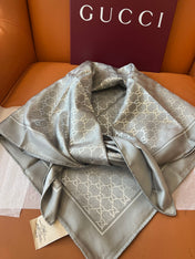 GUCCI 25S SCARF 90 IN SILK 697668