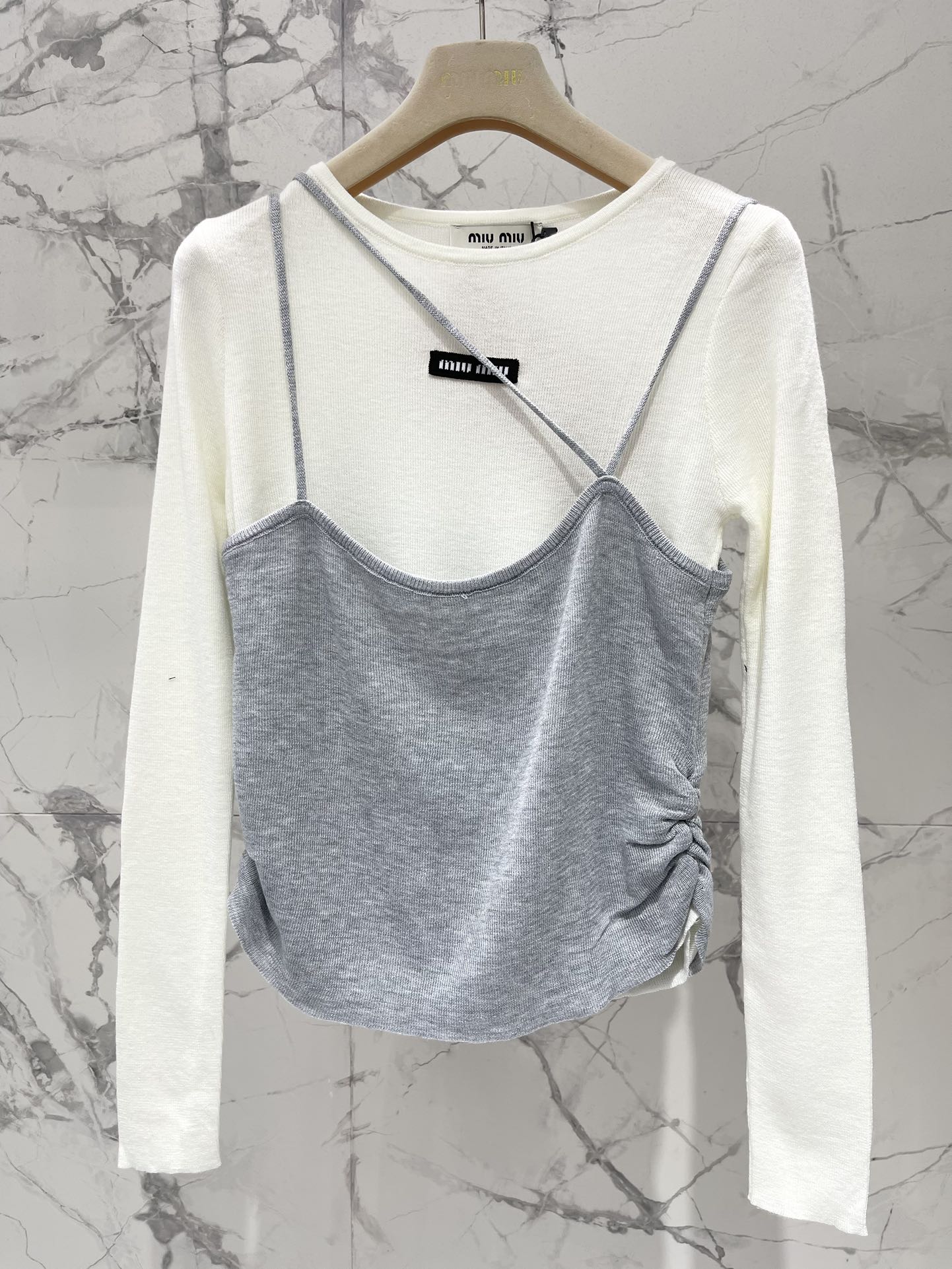 MIUMIU KNIT TOP STYLE 333