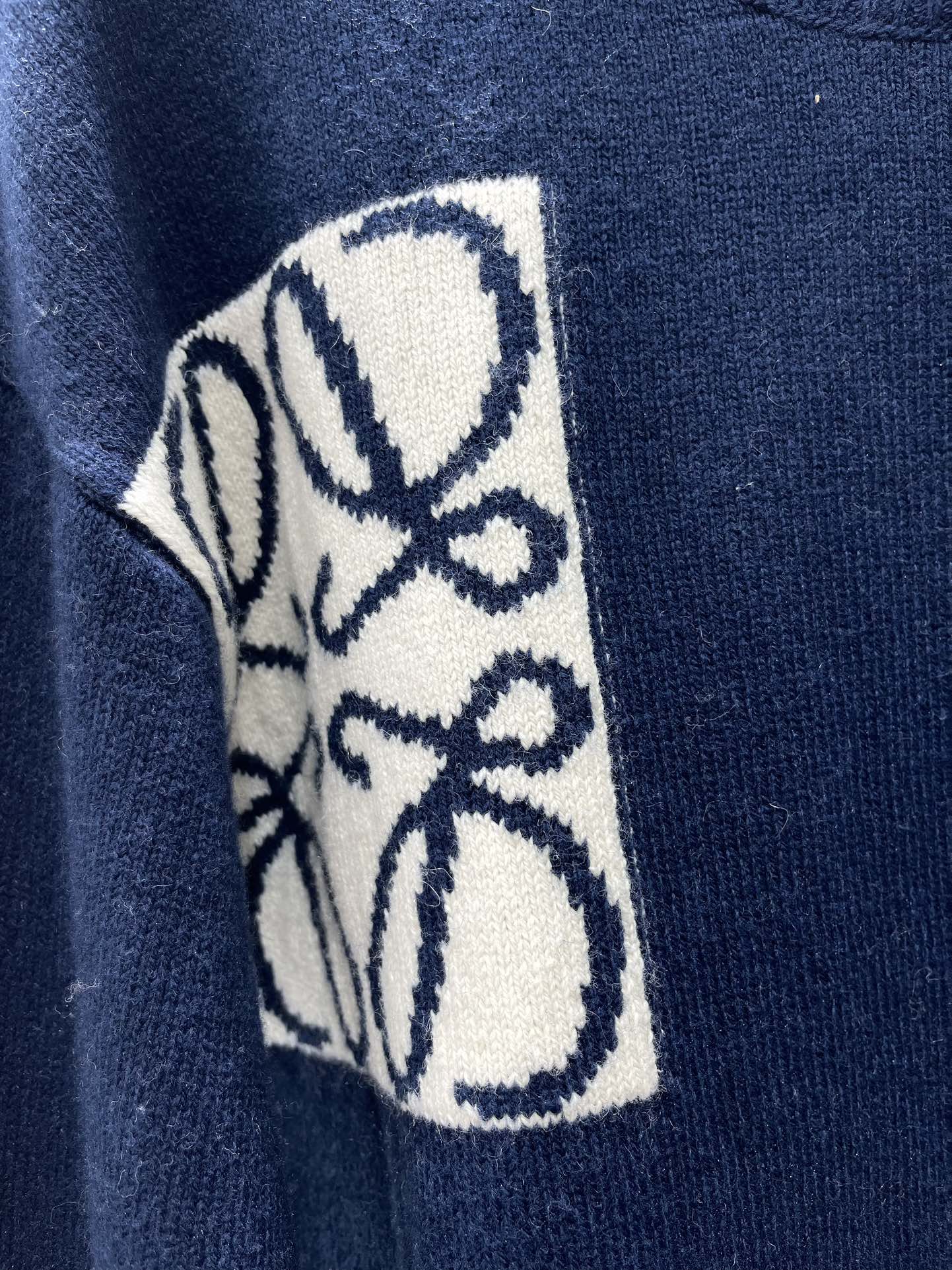 LOEWE CARDIGAN STYLE 2