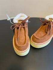 PRADA 25S HIGH-TOP SHOES 40 MM IN BROWN SUEDE SHEARLING-LINED