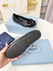 PRADA 26S BALLERINA FLATS IN BLACK CALFSKIN WITH BOW