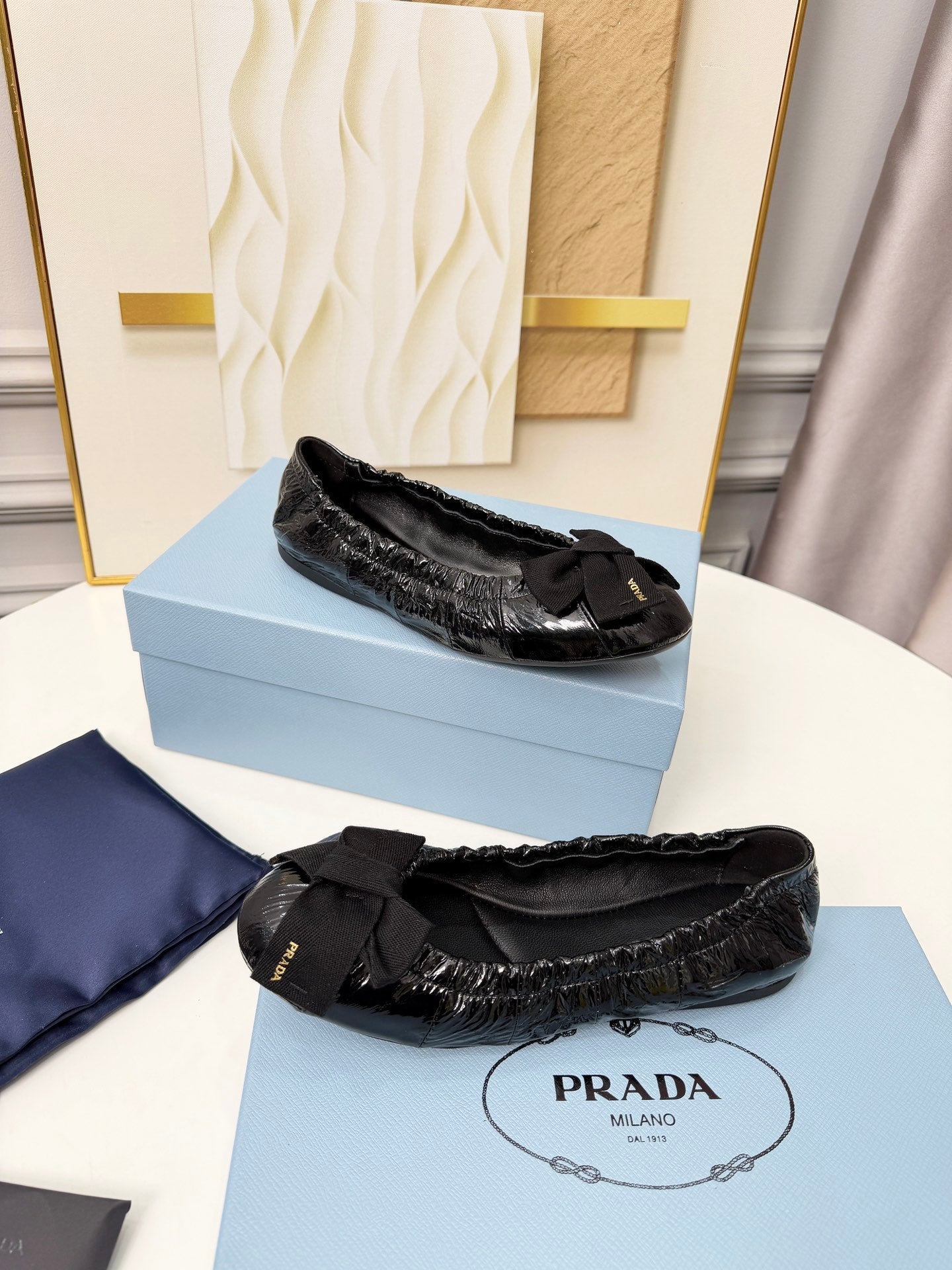 PRADA 26S BALLERINA FLATS IN BLACK CALFSKIN WITH BOW