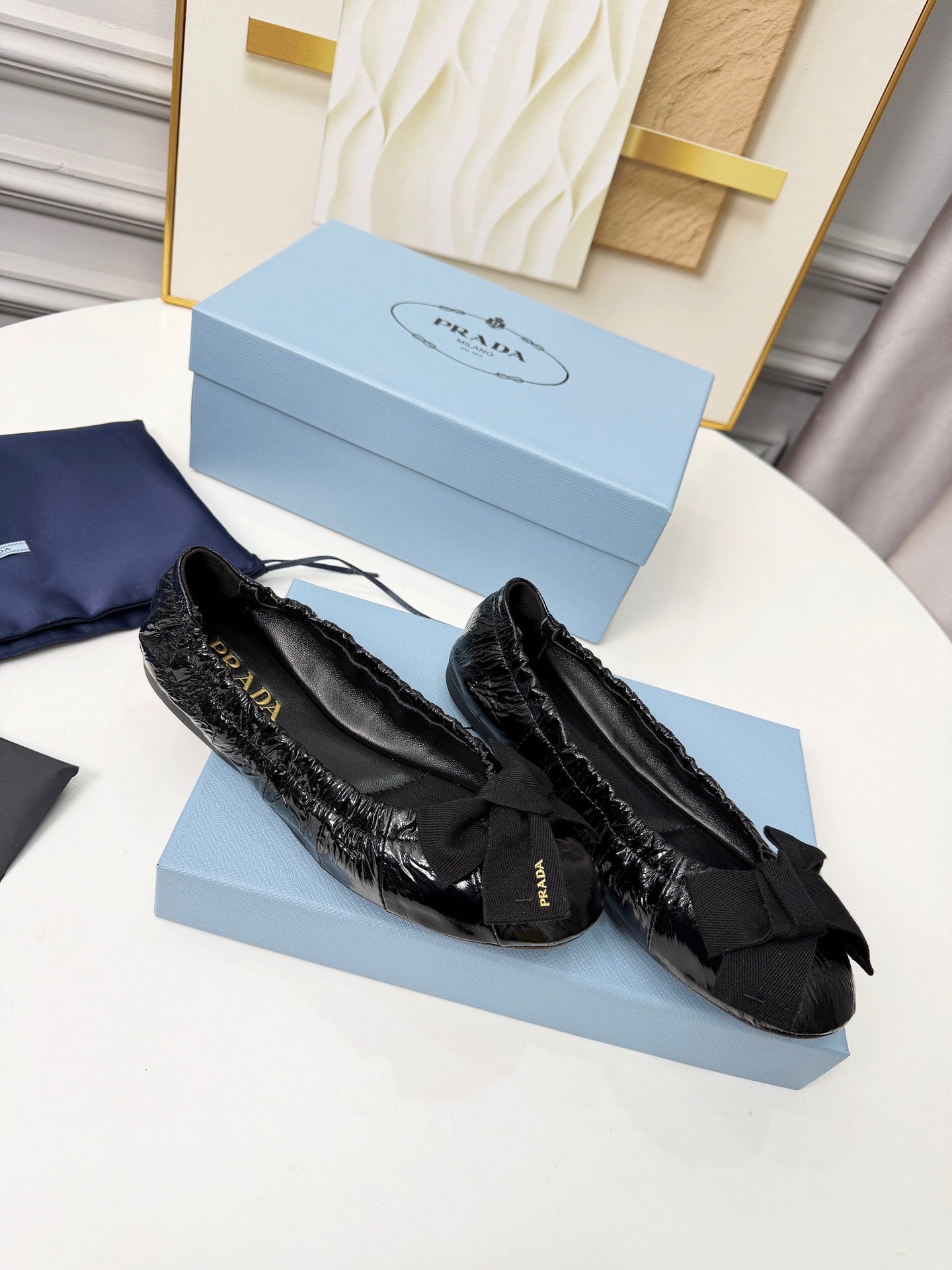 PRADA 26S BALLERINA FLATS IN BLACK CALFSKIN WITH BOW