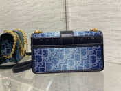 MONTAIGNE 21 BLUE JEAN EMBROIDERY