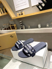 DWAY SLIDES IN NAVY BLUE WHITE CANVAS