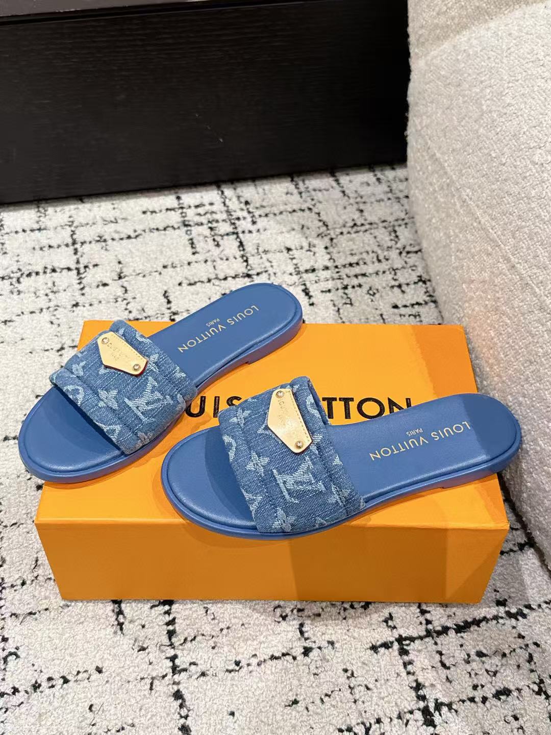 LV FLAT MULES BLUE IN BLUE DENIM GOLD-TONE PLAQUE