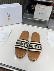 CD PLATFORM SLIDES IN BEIGE MIX BROWN CANVAS