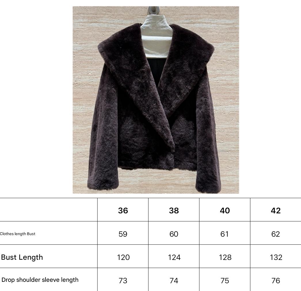 HERMES 25S SHEARLING COAT WITH LARGE LAPELS 213