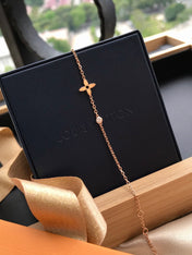 LV BLOSSOM SERIES SINGLE FLOWER DIAMOND COLLARBONE NECKLACE