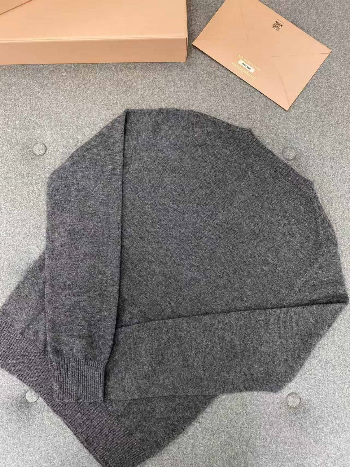MIUMIU CARDIGAN STYLE 1206