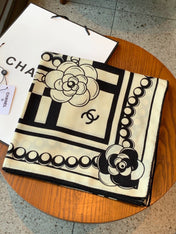 CHANEL 26S SCARF 135 IN CASHMERE AND SILK 306114